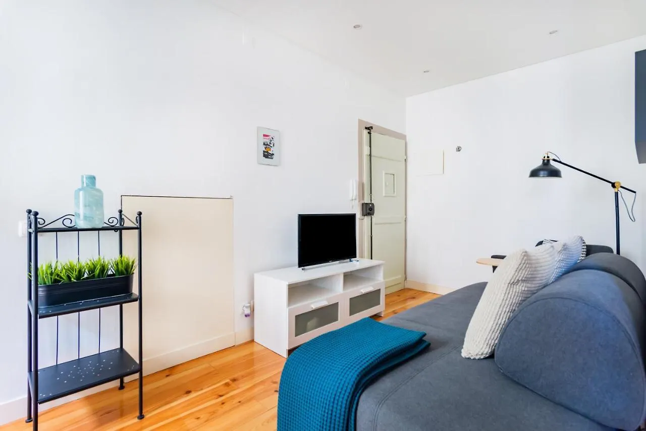 Romantic Alfama Getaway Lisbon Apartment